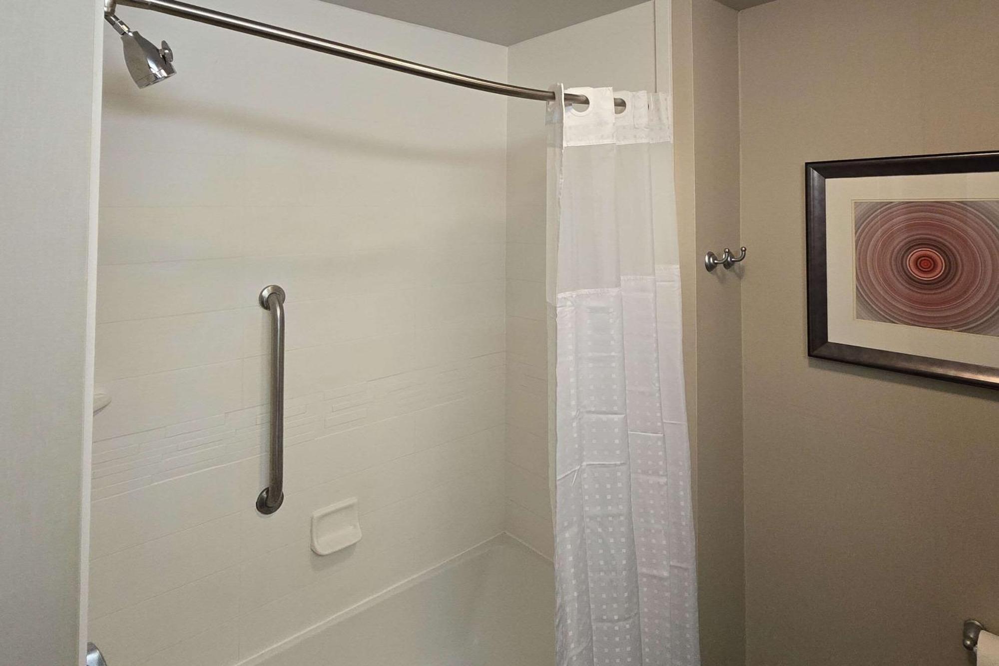 Hampton Inn Pearsall Bagian luar foto